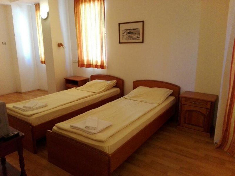 Къща за гости Катя - Снимка 8