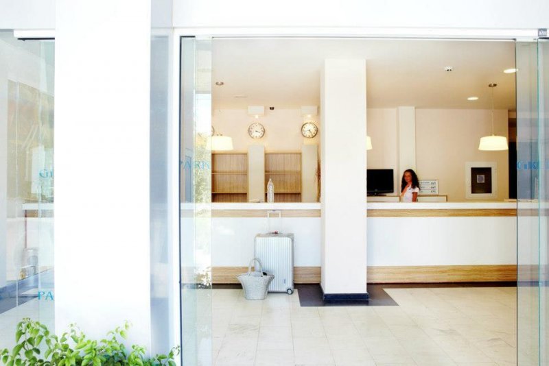 Хотел Грийн Парк - Снимка 8