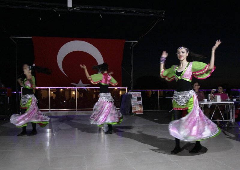 Arora Hotel - Снимка 10