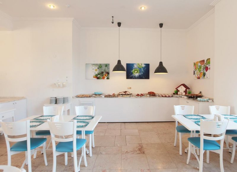 Arora Hotel - Снимка 11