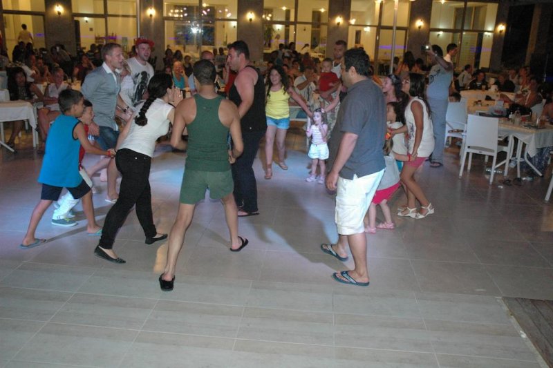 Arora Hotel - Снимка 2