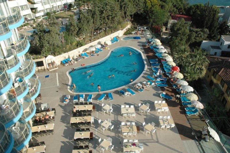 Arora Hotel - Снимка 2