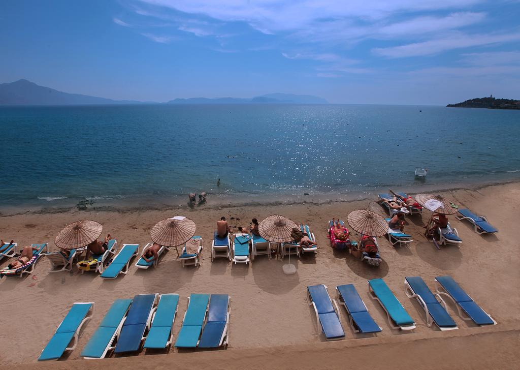 Цяло лято в Кушадасъ, на 40м. от плажа! 7 нощувки със закуски и вечери + басейн и частен плаж в хотел Arora - Снимка 5