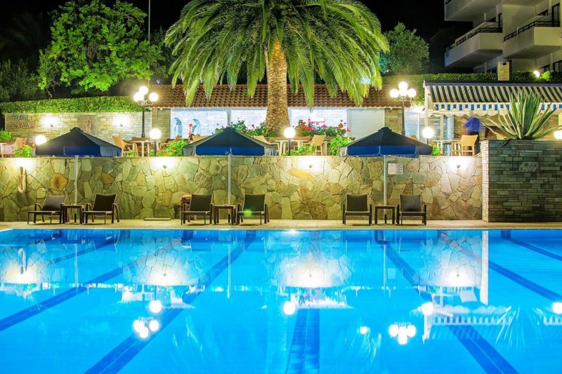 Port Marina - Снимка 10