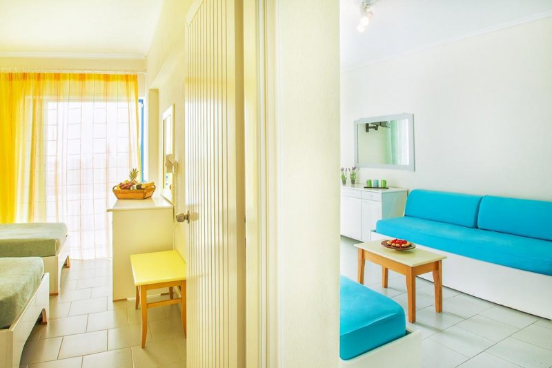 Port Marina - Снимка 2