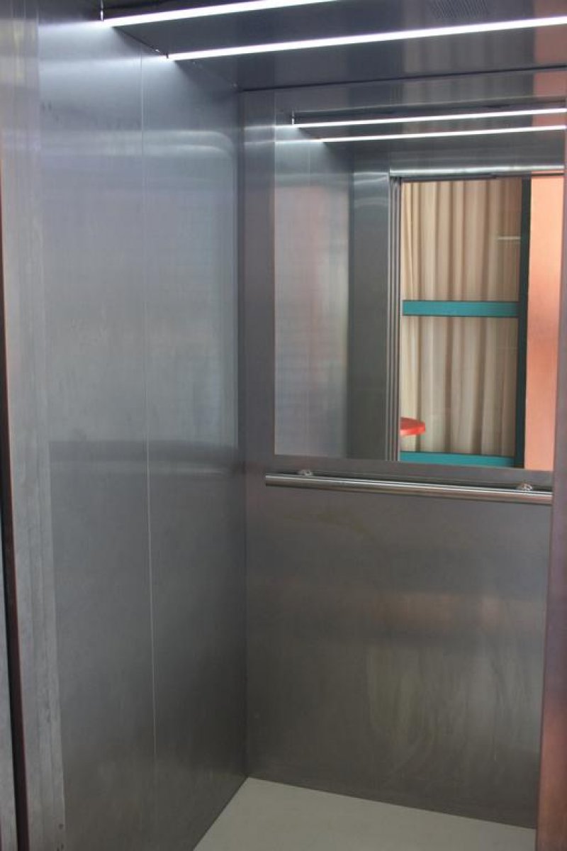 Хотел Ларго - Снимка 1