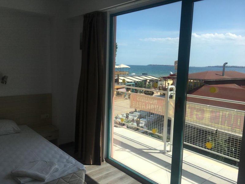 Хотел Ларго - Снимка 9