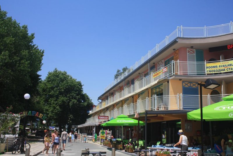 Хотел Ларго - Снимка 9