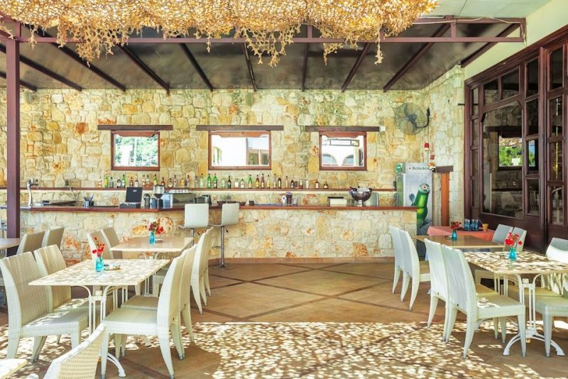  Possidi Paradise Hotel  - Снимка 9