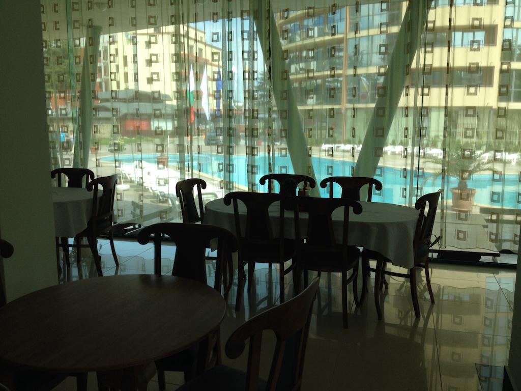 Еднодневен пакет със закуска + ползване на външен басейн в Хотел Арда, Слънчев бряг - Снимка 7