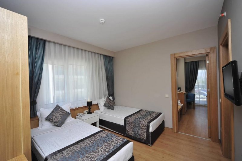  Lake & River Side Hotel & Spa  - Снимка 11