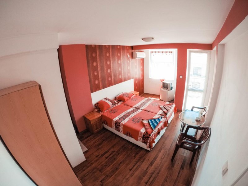 Къща за гости Габриел - Снимка 1