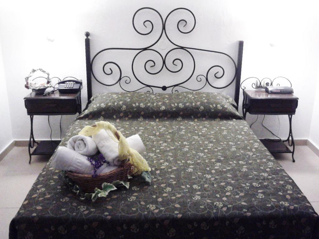 Септември на първа линия на о. в Тасос! Басейн + нощувка със закуска и изглед МОРЕ в хотел Esperides*** - Снимка 15