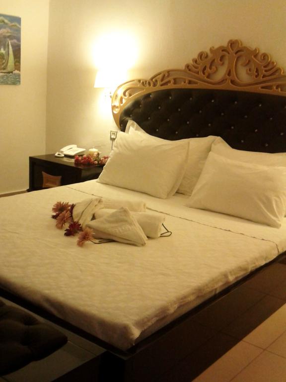 Септември на първа линия на о. в Тасос! Басейн + нощувка със закуска и изглед МОРЕ в хотел Esperides*** - Снимка 21