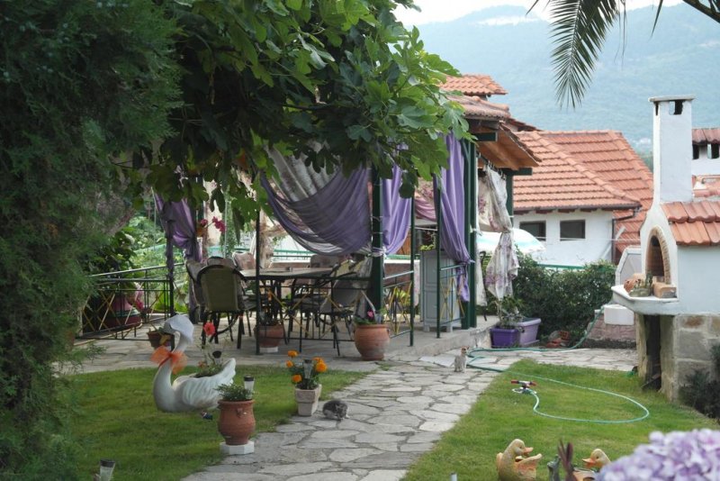 Ifigenia Apartments - Снимка 3