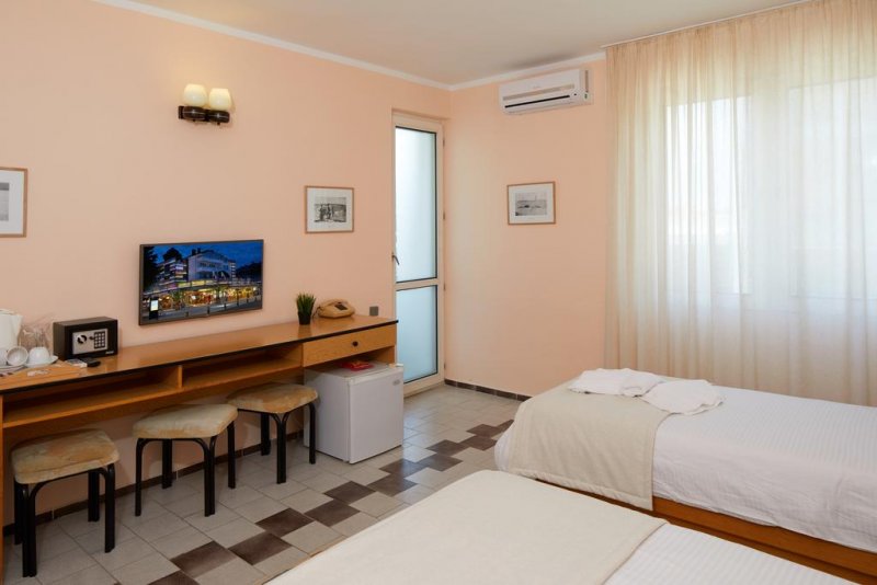 Хотел Мистрал - Снимка 9