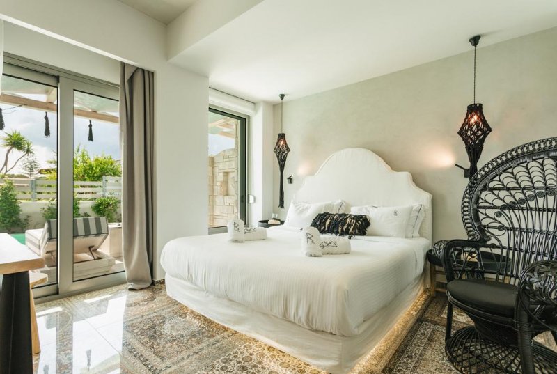 Blue Carpet Luxury Suites - Снимка 1