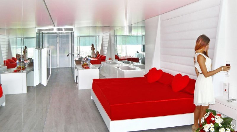 Adam & Eve Hotel - Снимка 4