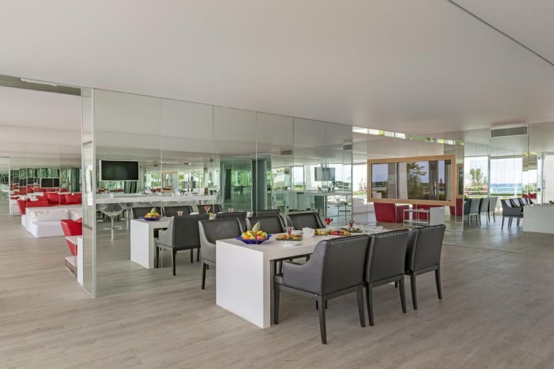 Adam & Eve Hotel - Снимка 9