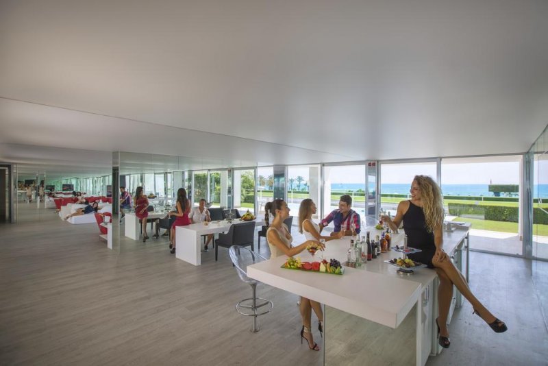 Adam & Eve Hotel - Снимка 8