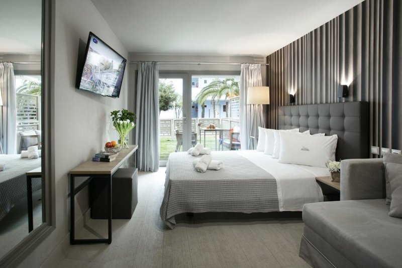 Akti Toroni - Снимка 1