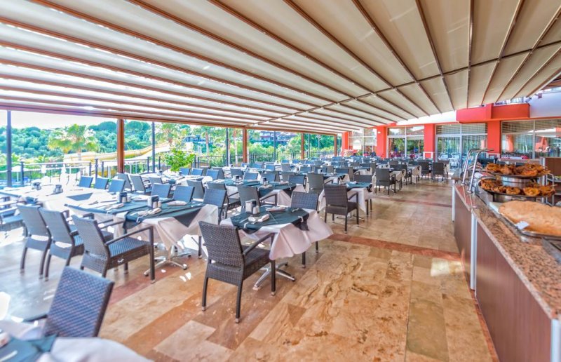 Royal Atlantis Beach  - Снимка 2