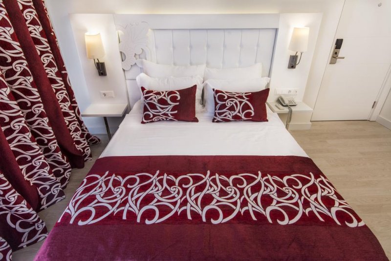 Laguna Beach Alya Resort & Spa - Снимка 3