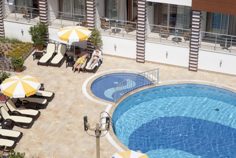 Gardenia Hotel - Снимка 9