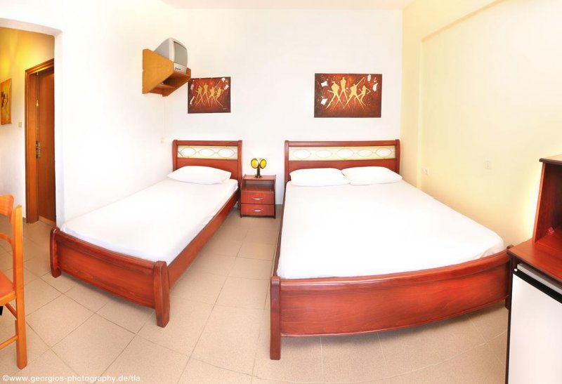 Stefani Hotel - Снимка 4