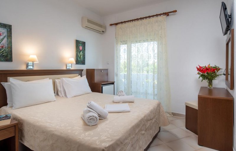 Stefani Hotel - Снимка 4