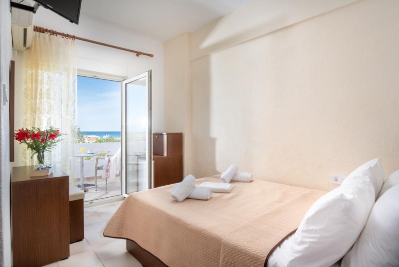 Stefani Hotel - Снимка 3