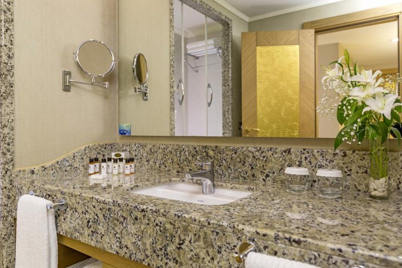 Royal Holiday Palace - Снимка 5