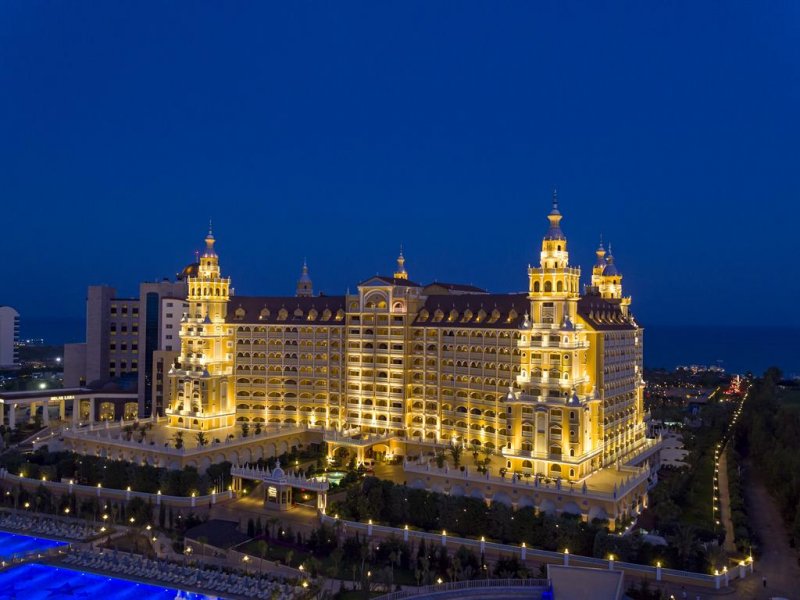 Royal Holiday Palace - Снимка 9