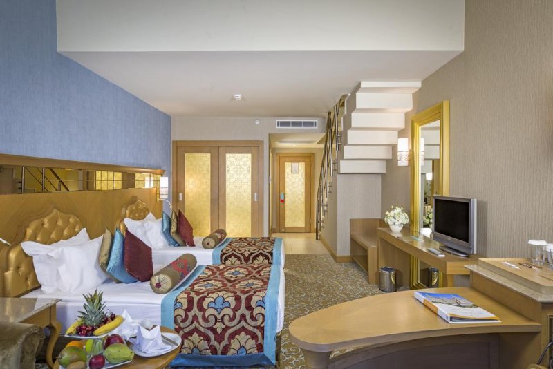 Royal Holiday Palace - Снимка 7