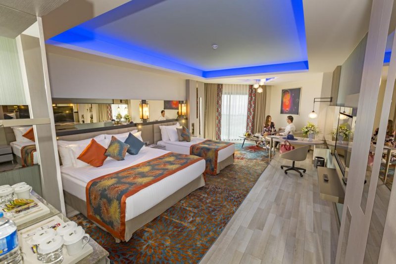 Royal Seginus - Снимка 11