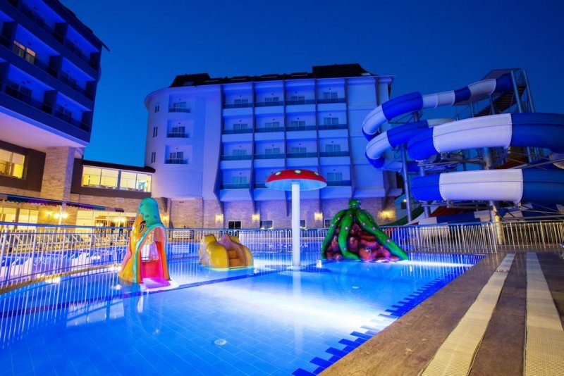 Ramada Resort Side Hotel - Снимка 5