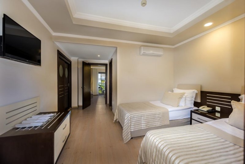 Club Nena  - Снимка 3