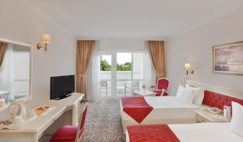 PGS Hotels Kremlin Palace - Снимка 1