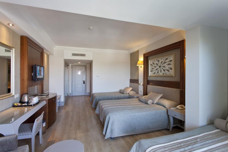 Side Star Resort - Снимка 2