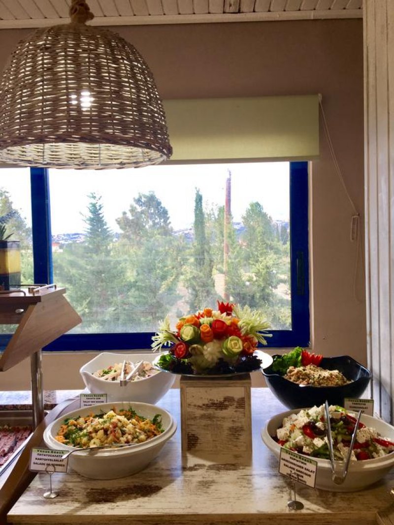 Venus Beach Hotel - Снимка 3