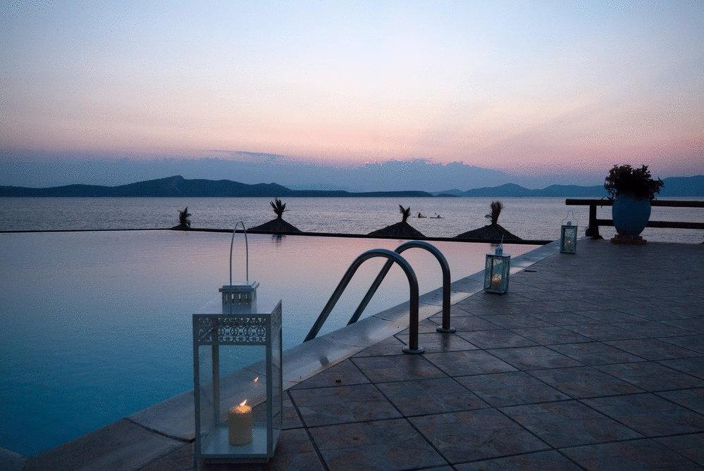 През Юни: 7 нощувки със закуски и вечери в хотел Venus Beach 3*, о.Евия, Гърция! - Снимка 21