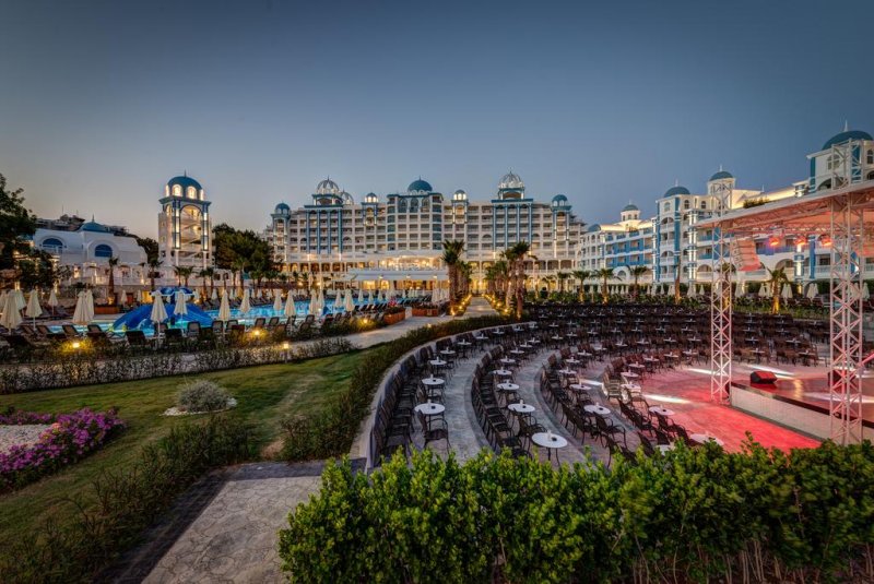 Rubi Platinum Spa Resort & Suites - Снимка 1