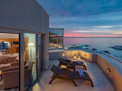 Rixos Sungate - Снимка 1