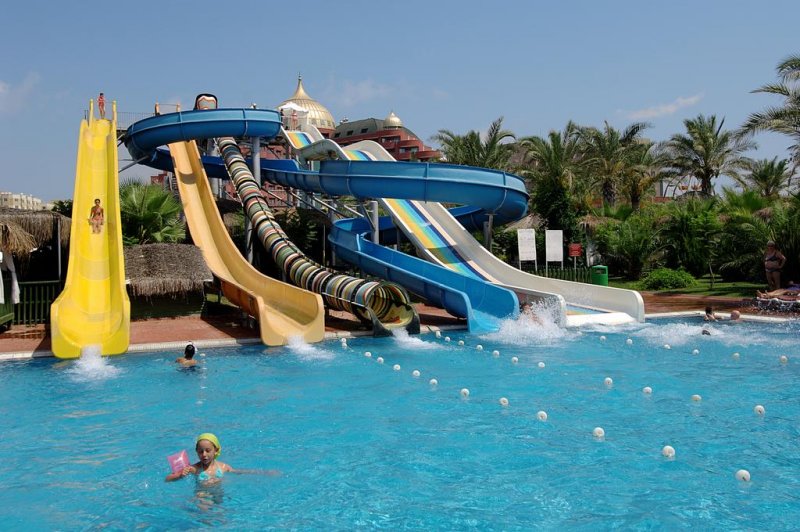 Delphin Palace Hotel - Снимка 1