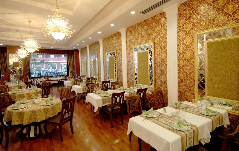 Delphin Palace Hotel - Снимка 2