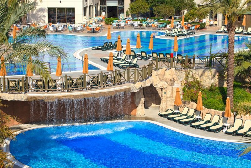 Novum Garden Side Hotel - Снимка 2
