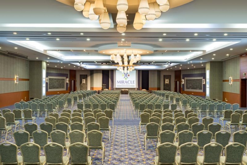 Miracle Resort Hotel - Снимка 7