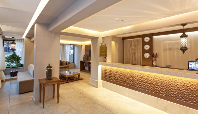 Alaaddin Beach Hotel  - Снимка 1