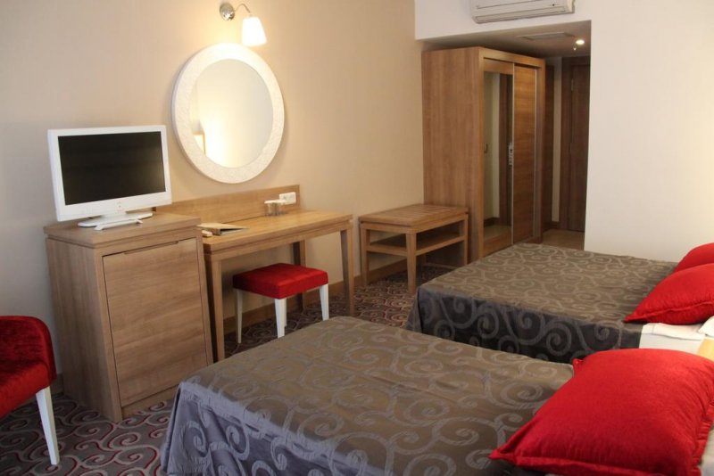 Galeri Resort Hotel - Снимка 8