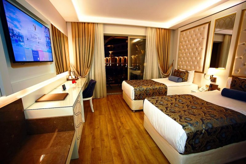 Haydarpasha Palace - Снимка 7